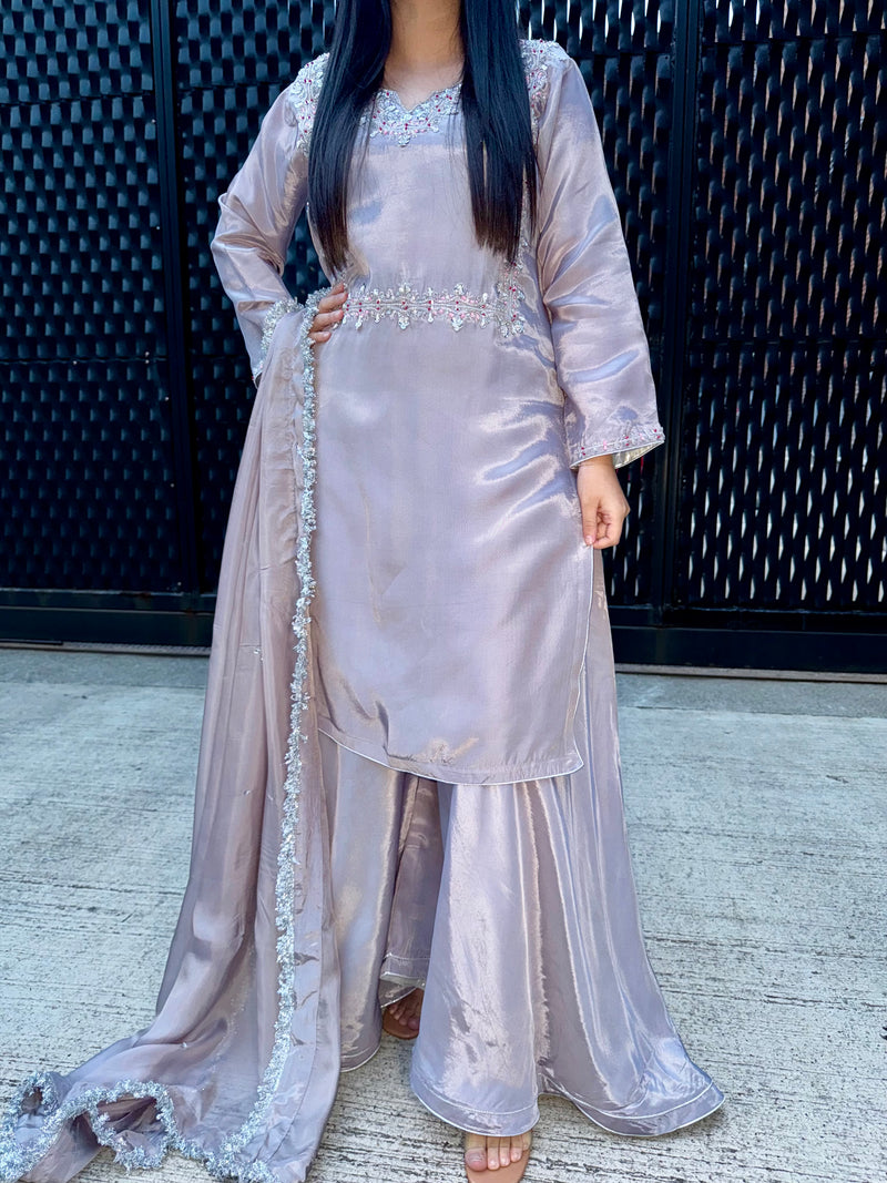 JIA OUTFIT